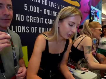 cam couple blondefoxsilverfox image #3439456