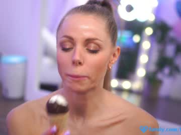 cam girl eva_fashionista image #3097811