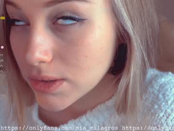 cam girl mia_milagros image #1015812