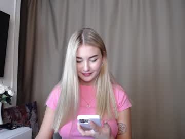 cam girl cute18cute image #3565527