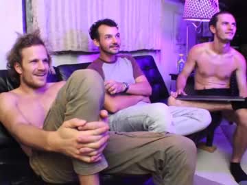 cam man hollandhousestudios image #2086183