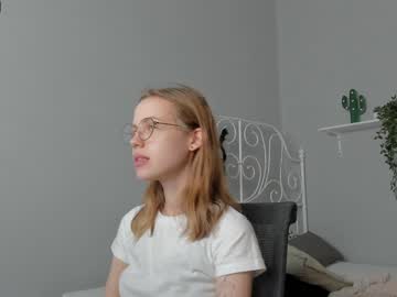 cam girl asemiluna image #423570