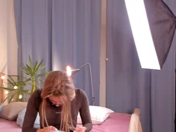 cam girl linellali image #2756673