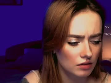 cam girl _yvie_ image #494875