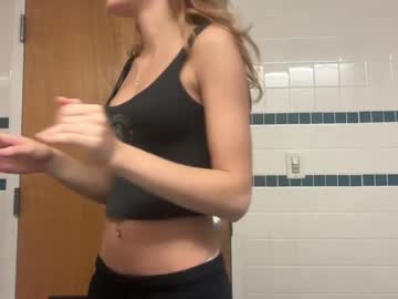 cam girl maddybabyy223 image #4033662