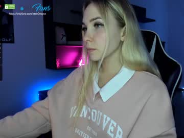 cam girl xxxhoneyxx image #2830881