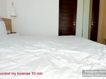 cam girl carolinaherera image #2158533