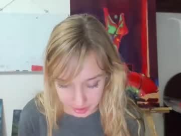 cam girl cutiepainter image #1556407