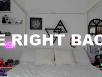 cam girl violetttflowers image #1150593