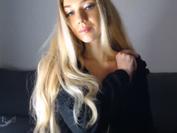 cam girl pervyblonde image #1198221
