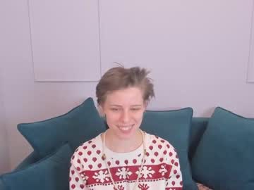 cam girl juliascheer image #3885827