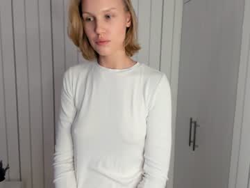 cam girl noreenelletson image #3973640