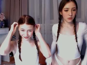 cam girl lovelydelmel image #3981349
