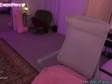 cam girl evelynpiers image #2589034