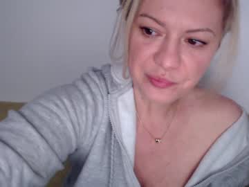 cam girl kiradivine image #1882428