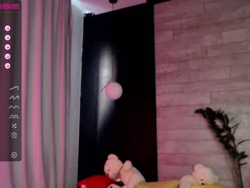 cam girl small_blondee image #2473930