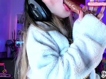 cam girl yesikasaenz image #1813410