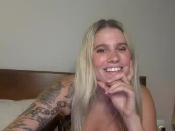 cam girl suckonmytits69 image #2121207