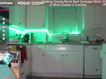 cam girl milavalentinax image #3133637