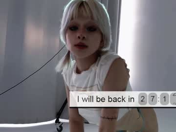 cam girl iamyolandi image #4043127