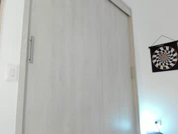 cam girl ashlyeroberts01 image #3795046