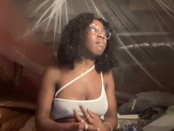 cam girl dippedinchocolateee image #2983779
