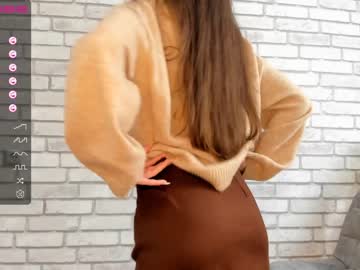 cam girl carolynjacquelins image #3145792