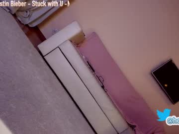 cam girl hollyextra image #2529089