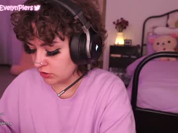 cam girl evelynpiers image #2680974