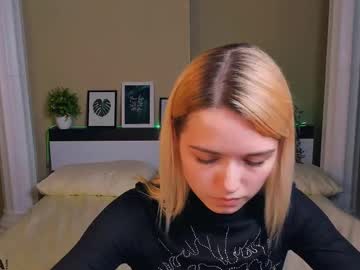 monica_style01 cam