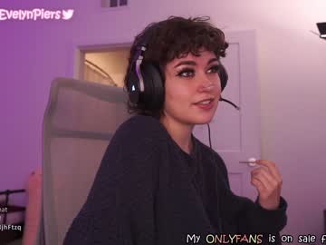 cam girl evelynpiers image #2432100