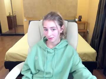 cam girl carrie_kerrr image #2384920