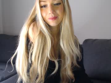 cam girl pervyblonde image #1234394