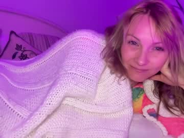 cam girl kaileeshy image #858284