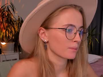 cam girl linellali image #2755894