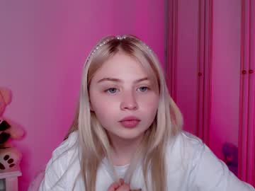 cam girl shy_blondiee image #3689630