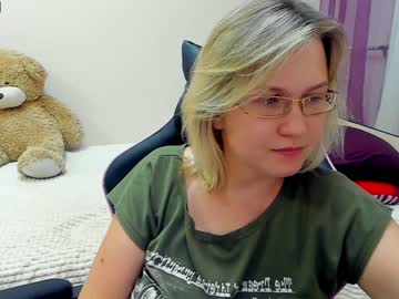babe_moon cam