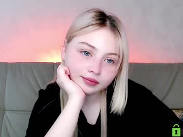 cam girl shy_blondiee image #3639823