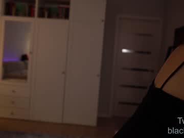 cam girl _blackbee_ image #3117594