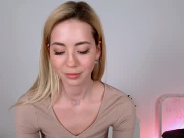 cam girl emmi_rosee image #1428915