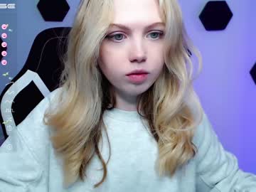 cam girl small_blondee image #3851361