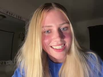 cam girl kayclaire image #4047641