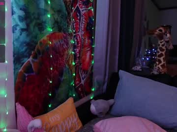 cam girl emmasky69 image #671721