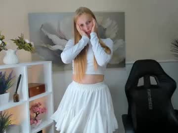 cam girl maidabarfield image #4015849