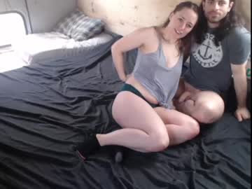 cam couple busbuddies image #1572230