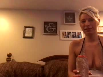 cam girl frenchfirefighterswifey image #1023398