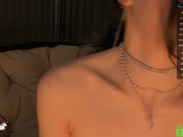 cam girl naiamo image #2850632