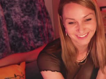 cam girl kaileeshy image #2496671