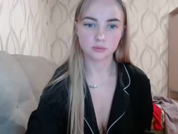 cam girl nensija image #3868295