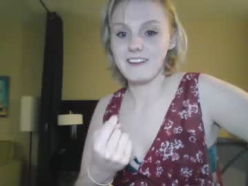 cam girl cutiekatie3273 image #1207810